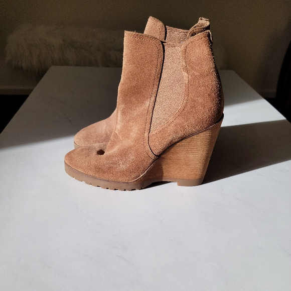 Michael Kors Thea Caramel Wedge Suede Boots - Picture 2 of 4